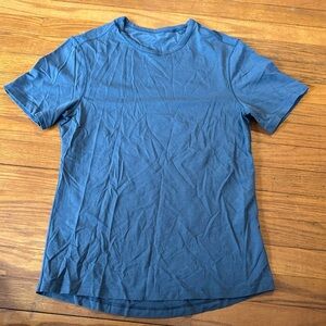 Lululemon Men’s Blue Short Sleeve Performance T-Shirt Sz L